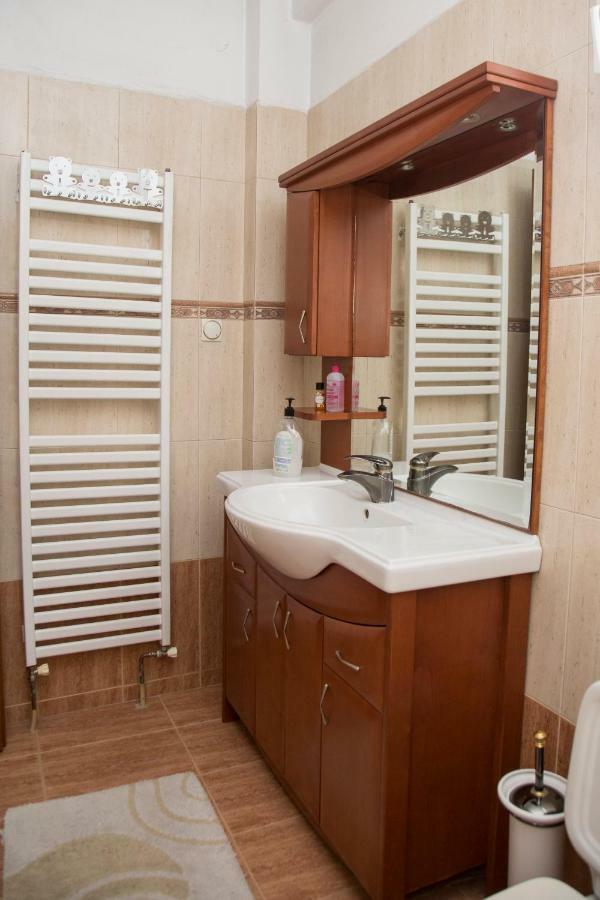 Veta'S Spacious Central Apartment Serres Luaran gambar