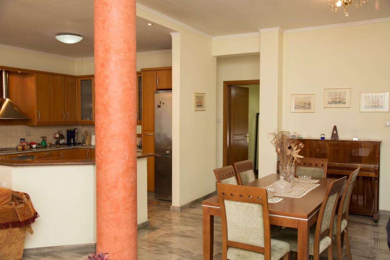 Veta'S Spacious Central Apartment Serres Luaran gambar